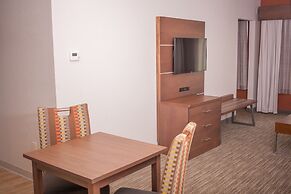 Holiday Inn Express Hotel & Suites by IHG