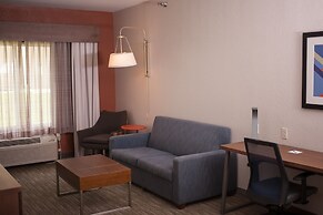 Holiday Inn Express Hotel & Suites by IHG