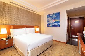 Holiday Inn Kuwait by IHG