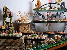 Holiday Inn Kuwait by IHG