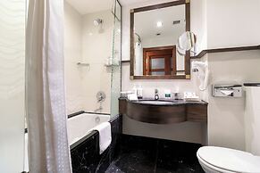 Holiday Inn Kuwait by IHG