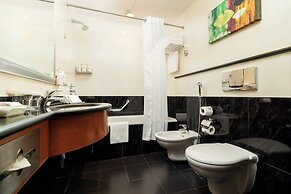 Holiday Inn Kuwait by IHG