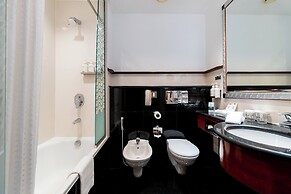 Holiday Inn Kuwait by IHG