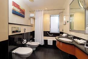 Holiday Inn Kuwait by IHG