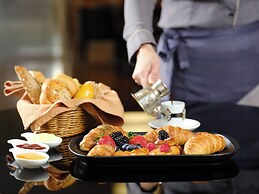 Holiday Inn Kuwait by IHG