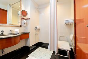 Holiday Inn Kuwait by IHG