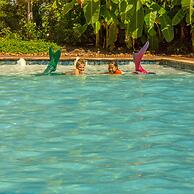 Casa Del Mar Beachfront Suites