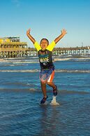 Casa Del Mar Beachfront Suites