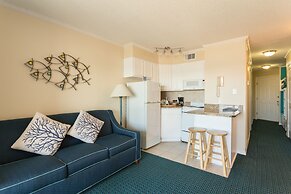 Casa Del Mar Beachfront Suites