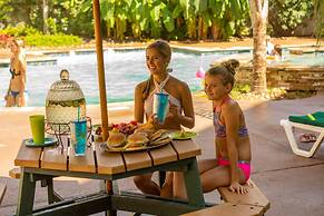 Casa Del Mar Beachfront Suites