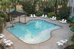 Casa Del Mar Beachfront Suites