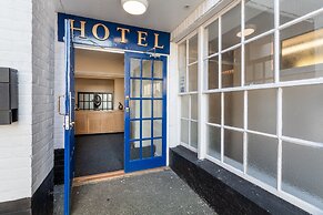 The George Hotel