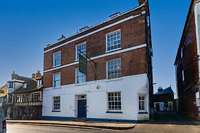 The George Hotel