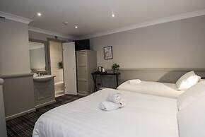 Howard Winchester Hotel