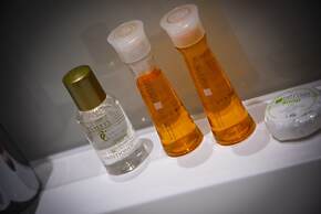 Howard Winchester Hotel