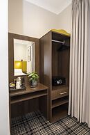 Howard Winchester Hotel