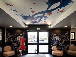 Welcomotel Beauvais Aéroport