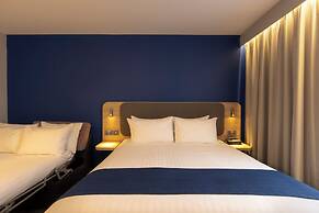 Holiday Inn Express Poole by IHG