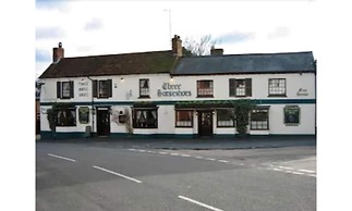 The Three Horseshoes - Inn