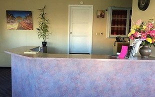 Summer Wind Budget Motel