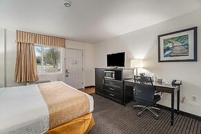 Travelodge by Wyndham Traverse City MI