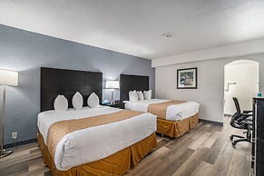 Travelodge by Wyndham Traverse City MI