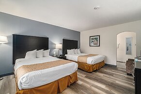 Travelodge by Wyndham Traverse City MI