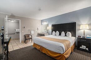 Travelodge by Wyndham Traverse City MI