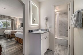 Travelodge by Wyndham Traverse City MI