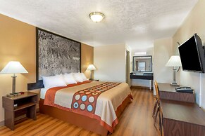 Super 8 by Wyndham Evanston