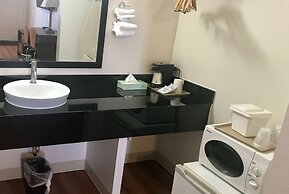 Super 8 by Wyndham Evanston