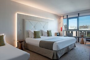 Le Parisis Paris Tour Eiffel