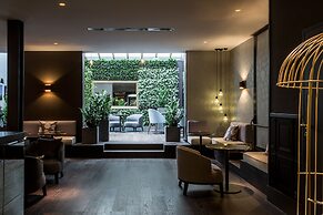 Le Parisis Paris Tour Eiffel