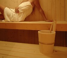 Angela Suites Boutique Hotel