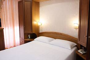 Phi Hotel Ambra