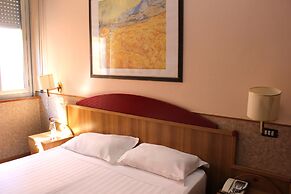 Phi Hotel Ambra