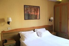 Phi Hotel Ambra