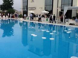 Zanhotel & Meeting Centergross