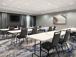 Fairfield Inn & Suites by Marriott Rogers