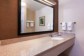 Fairfield Inn & Suites by Marriott Rogers