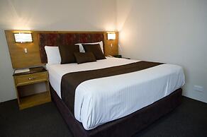 Noah's Mid City Motor Inn