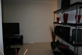 Noah's Mid City Motor Inn