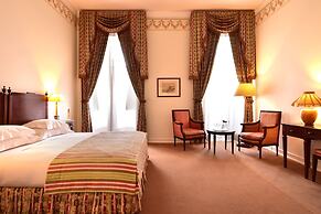 Pousada Palácio de Queluz – Historic Hotel