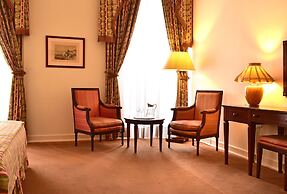 Pousada Palácio de Queluz – Historic Hotel