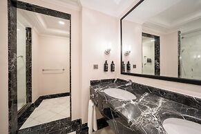 The Norm Oriental Kemer