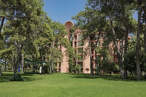 The Norm Oriental Kemer