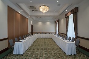 The Norm Oriental Kemer