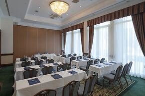 The Norm Oriental Kemer