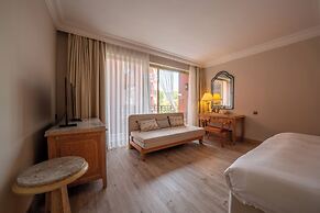 The Norm Oriental Kemer