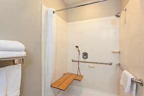 Holiday Inn Express Hotel & Suites Wharton by IHG